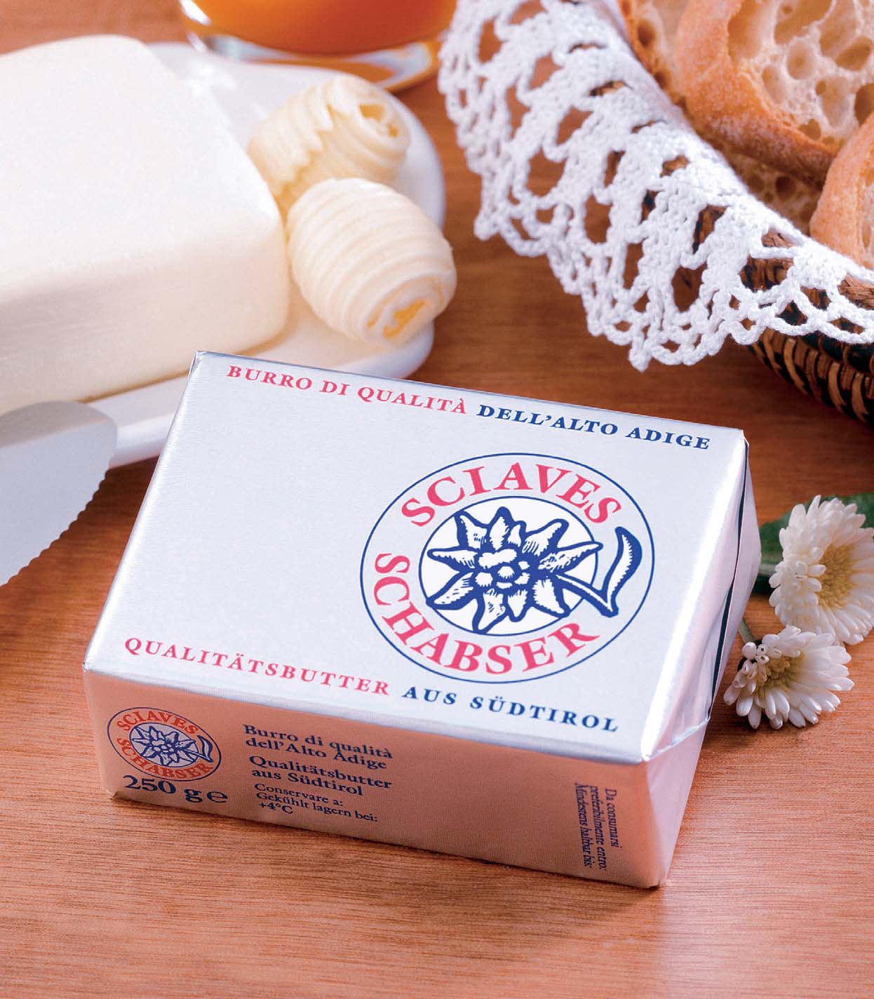 Schabser Butter Hergestellt aus bester Südtiroler Frischsahne nach traditionellen Rezepturen,