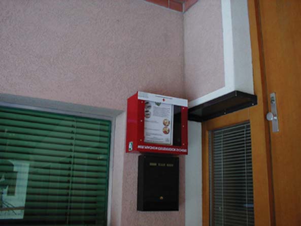 Neues aus der Gemeinde Defibrilator Aufgrund der besseren Erreichbarkeit wurde der Defibrilator bei der Raiffeisenbank demontiert und befindet sich nun im Eingangsbereich der Polizei Seckau.