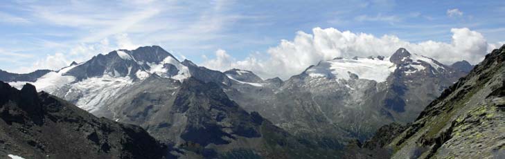 Die Südtiroler Hütten der Rieserfernergruppe von Joachim Hütten DAV - SEKTIONEN BARMEN & WUPPERTAL "Rieserferner - Hüttenrunde im wilden Gebirge" war auf der Titelseite von DAV-Panorama 2/2014 zu