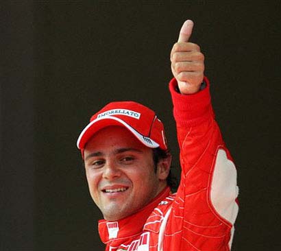 4 M122-252-2-1 Lesen Sie. Felipe Massa Der Formel-1-Pilot Felipe Massa ist am 25. April 1981 in Sao Paolo in Brasilien geboren.