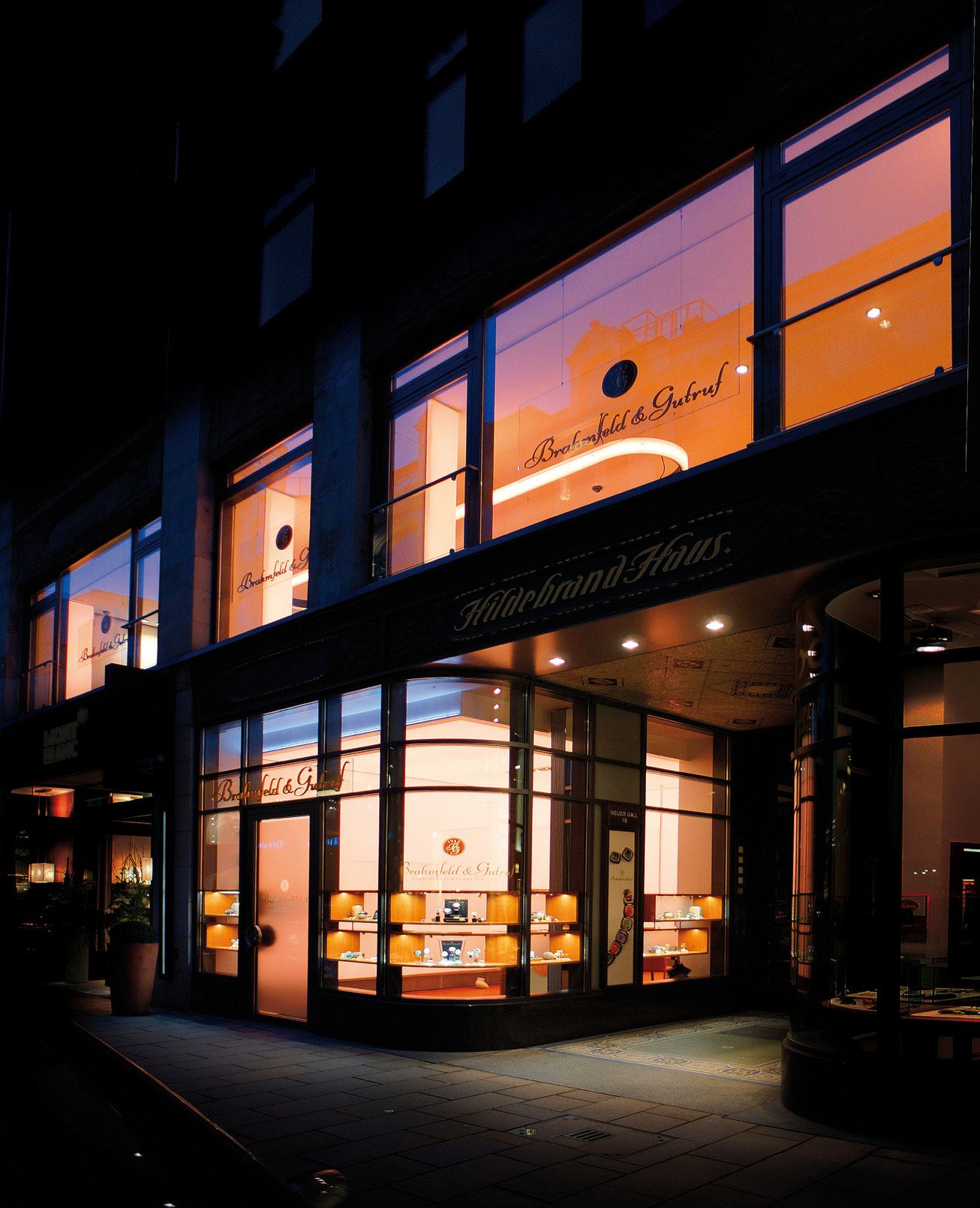 Das älteste deutsche Juwelier-Haus erhält einen der innovativsten Architektur-Preise. Das Juwelier-Geschäft Brahmfeld & Gutruf ist am 15.