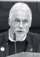Uni intern Ausgabe Nr. 1/2004 Mai 2004 uni in form 17 Unabhängige Listen mit zwölf Sitzen Wahlen zum Uni-Personalrat Manfred Groth erneut zum Vorsitzenden gewählt Beteiligung bei gut 30 Prozent (red.