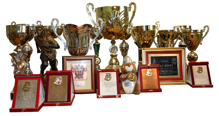 Bewerbsteilnahmen und Erfolge 1. Platz beim Junior-Fire-Cup (2003) 9 Top-10 Platzierungen bei den Landesfeuerwehrjugendleistungsbewerben 3. Platz im Bewerb um Bronze (2001) 4.
