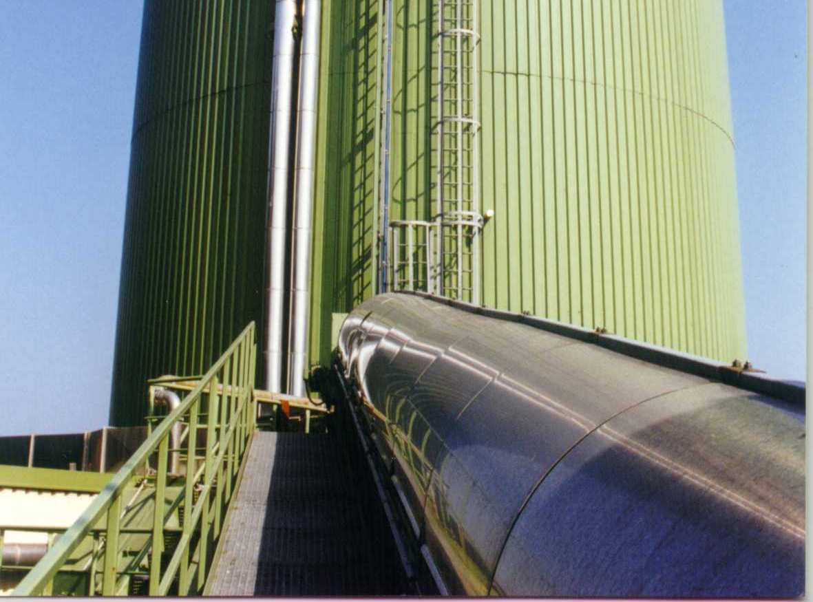 Kontinuierliche Trockenfermentation Das DRANCO - Verfahren DAS DRANCO VERFAHREN Biogas zur energetischen Verwertung Gärreaktor