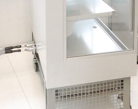 Der KMW-Kältestecker Ein innovatives System für den flexiblen Einsatz von Kühlmöbeln mit lösbarem Anschluss an den Kältemittelkreislauf einer Kälteanlage Der KMW-Kältestecker ermöglicht die einfache