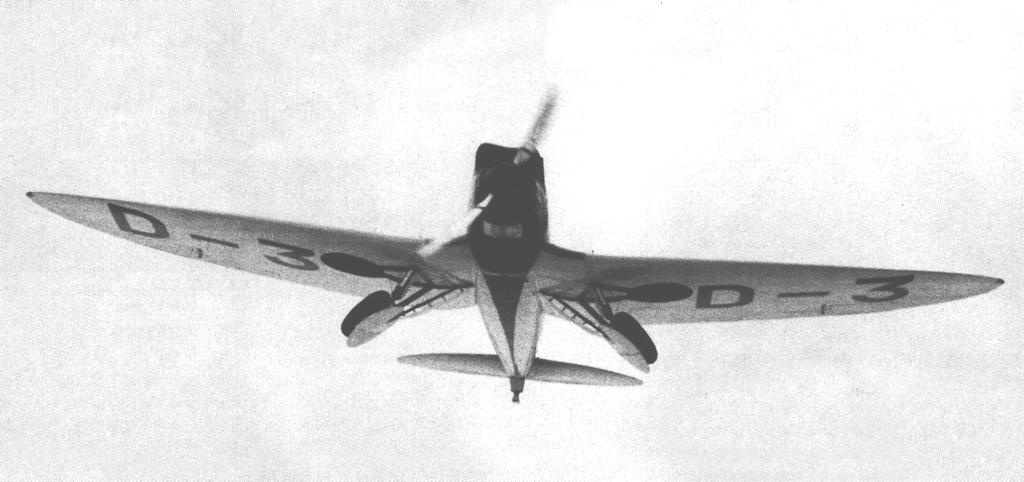 Die Heinkel He 70 Blitz mit ihrem Einziehfahrwerk und der gelungenen aerodynamischen Gestaltung war 1932 ein großer Erfolg. HEINKEL-FLUGZEUGWERKE es begann in Warnemünde von Dr.
