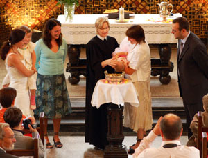 Für die Taufe offen sind die meisten evangelischen Christen.