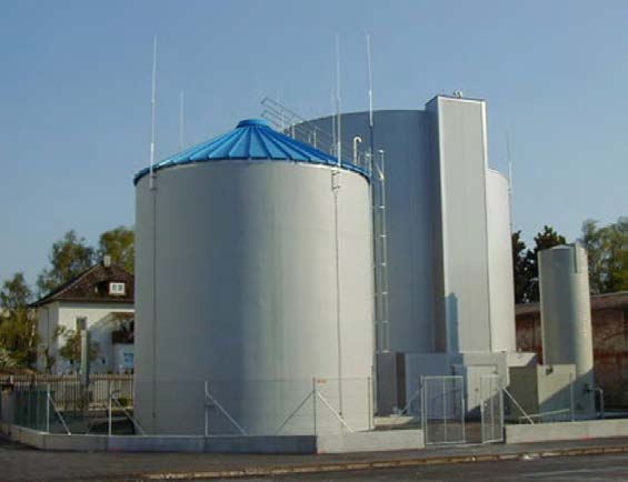 Biogasanlage Wels Molkerei Landfrisch Substrat: Molke und Abwasser Verarbeitungskapazität: 180 t/d Molke, 180 t/d Spülwässer Biogasproduktion: ca. 6.