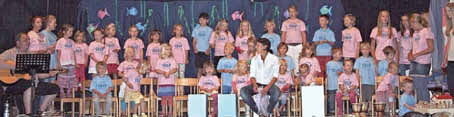 Nr. 07/2014 13 Neues aus der Arche Noah Das 7. Benefizkonzert war ein sehr großer Erfolg!!! Die Kinder sangen mit viel Begeisterung Nordseelieder und vieles mehr.
