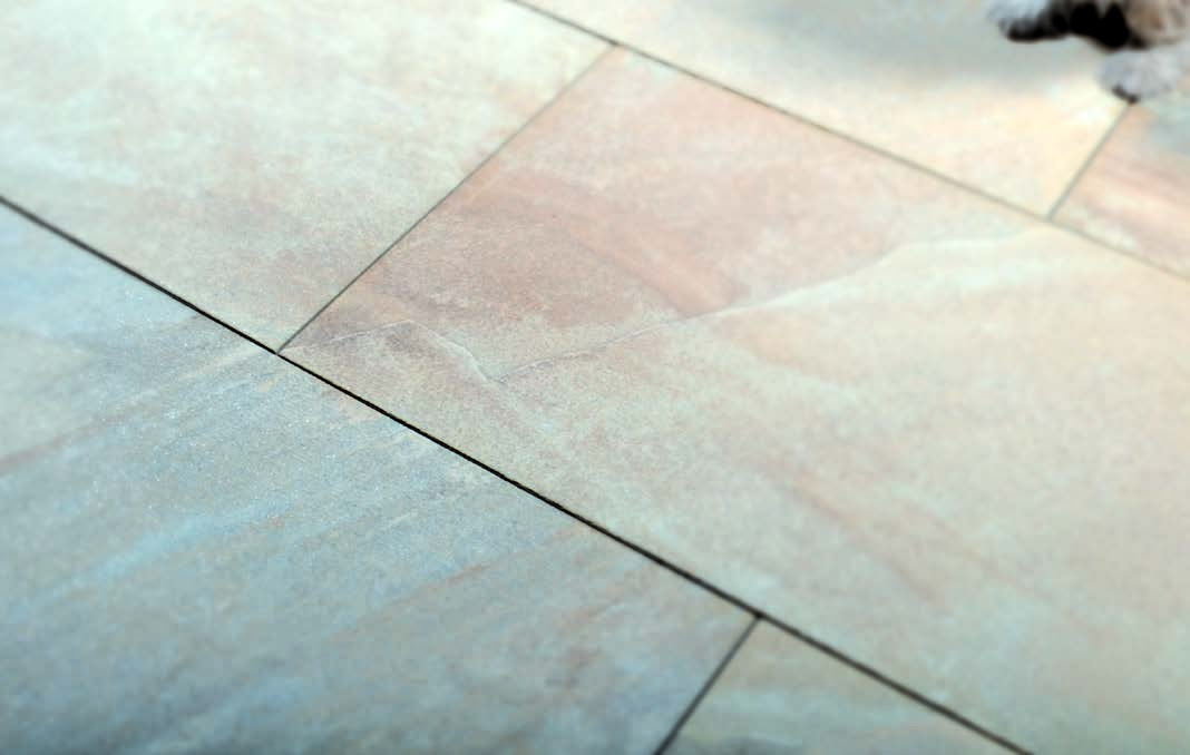 Natürlich keramisch EMPEROR die mit der Naturkante EMPEROR Bodenplatten weisen im Unterschied zu anderen Keramikbodenplatten eine leicht konische Kante auf die Naturkante.