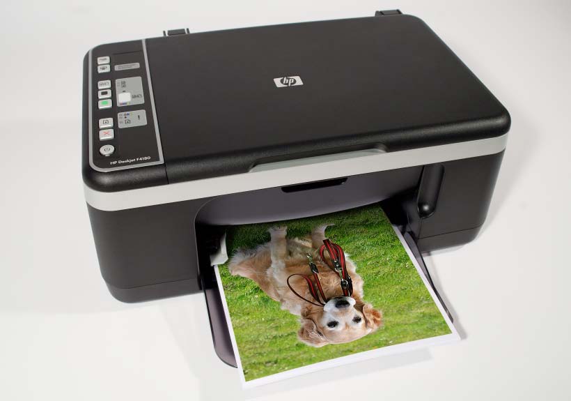Teil 3: Deine Fotos bearbeiten und zeigen 3.15 Drucke Deine Bilder aus z z Wenn Du über die entsprechende Ausstattung verfügst, kannst Du auch selbst Fotoabzüge ausdrucken.