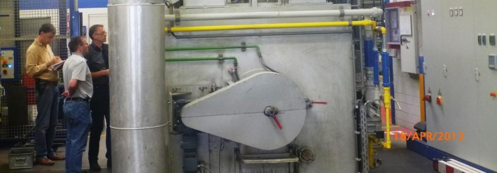 Massnahmenidee: Nutzung Abgaswärme der Härteöfen Abgassammler Abgasrohr Situation heute: Abgase treten mit 500 C aus dem Brenner aus werden mit sehr viel Sekundärluft