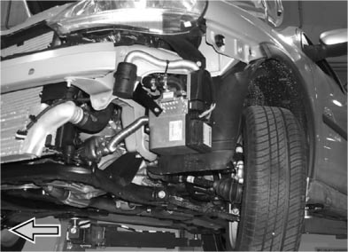 Thermo Top E Corsa C / Tigra B Vorarbeiten - Die nicht zutreffende Jahreszahl auf dem Duplikatschild entfernen - Duplikatschild (Typschild) an geeigneter Stelle anbringen Motorraum ACHTUNG Batterie