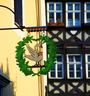 Alter Schwan im neuen Gewand. Wer im Erfurt des Mittelalters in einem gemütlichen Gasthof einkehren wollte, hatte schon damals das gleiche Ziel wie die Gäste des 21.