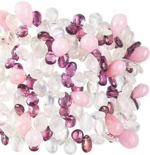 rosa Saphir 6,96 ct, Brillanten 0,86 ct Preis auf Anfrage ARMBAND rosa Opal, Granat, Mondstein OhrRINGE rosa