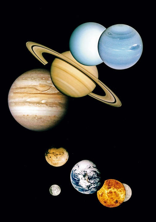 1 Unser Sonnensystem mit seinen von NASA-Sonden fotografierten Planeten: (v. r.u.