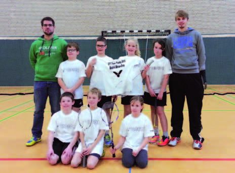 Badminton Vier neue Trainerassistenten für den Badmintonnachwuchs Patrick Stockhorst Kurz vor Weihnachten haben vier jugendliche Nachwuchsspieler ihre Lizenz als Trainerassistent (Trassi) des