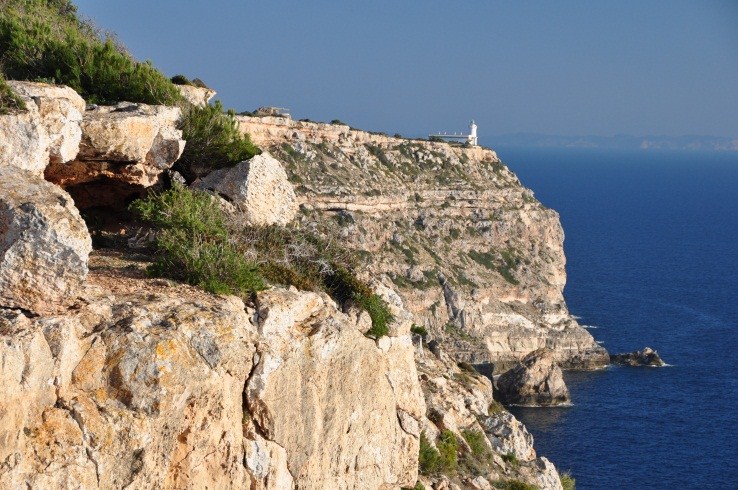 Als Übernachtungsplatz hatten wir uns für heute das Cap Blanc mit seinem Leuchtturm auserwählt. Unser TomTom hat dieses Ziel angenommen und uns direkt dorthin dirigiert.