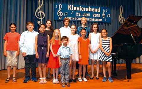 Sachgebiete Die Helden des sommerlichen Klavierkonzerts in Heddesheim Außenstelle, Herr Andrés Bertomeu, hatte alles gut vorbereitet und begrüßte die Anwesenden.