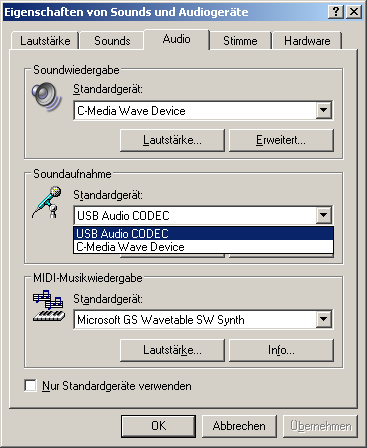 Anschluss und Betrieb an einem Computer mit einem Windows XP -Betriebssystem 1. Verbinden Sie den USB-Ausgang des Gerätes mit einer USB-Buchse Ihres eingeschalteten Computers.
