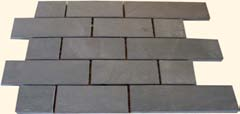 SCHIEFER AUS BRASILIEN Bodenplatten, Oberfläche spaltrau/kanten gesägt, kalibriert Format ca.