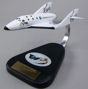 115 Tischmodell SpaceShipTwo & WitheKnightTwo Modell MST