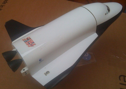 141 Tischmodell des geplanten ESA Raumgleiters HERMES (Dassault Design) 1x MST 1:50 142 1x MST 1:125 143 Tischmodell des geplanten