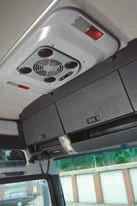 CoolAir CA-800 Einbaukits für alle Perfektes Montageergebnis Fahrzeugspezifi sche und Universal-Einbausätze Ein sauberer Abschluss außen und innen.