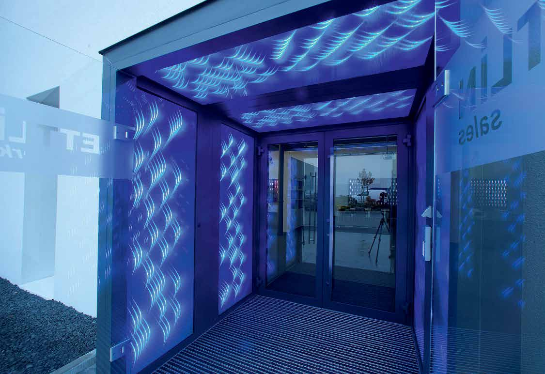 3D Lichtstrukturglas Praxisbeispiel Eingangsportal: Wand- und Deckenverglasung