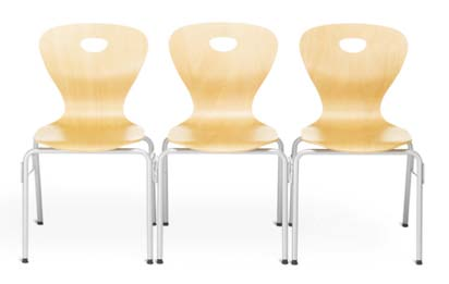 Agiro-four holz Schale: Ergonomisch geformte Buchensperrholz- Sitzschale (10 mm) mit elliptischem Griffloch, hoher Sitzkomfort durch ausgeprägte Lordosenunterstützung, Oberfläche mit Antirutschlack
