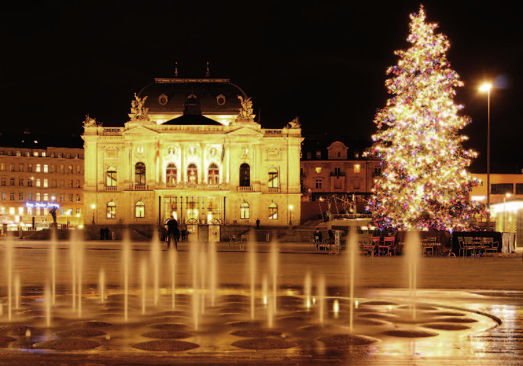 Schweizer Weihnachtskarten-Kollektion 2015/2016 www.weihnachtskartenshop.ch neu! CH-2115 Feierliche Weihnachtsstimmung in der. neu! CH-2215 Sechseläutenplatz mit Opernhaus Zürich zur Weihnachtszeit.