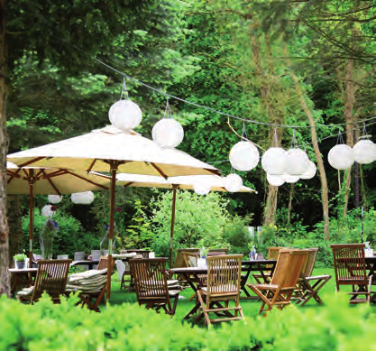 ...FÜR IHRE TRAUMHOCHZEIT Ob Sommer oder Winter - das Forsthaus bietet die ideale Umgebung für Ihre perfekte Hochzeit!
