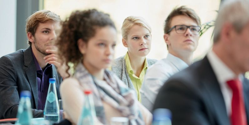 12 [ ] lernen 5. Zertifizierte/-r Vermögensberater/-in DBBV Vermögensberatung lässt sich auch ohne Bachelor-Studium und ohne IHK-Ausbildung erlernen.