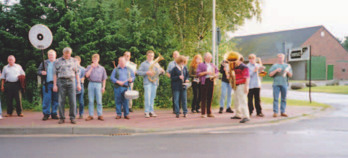 daran teilnehmen können. Die Scheibe sollte 14 Tage nach dem Schützenfest überbracht werden.