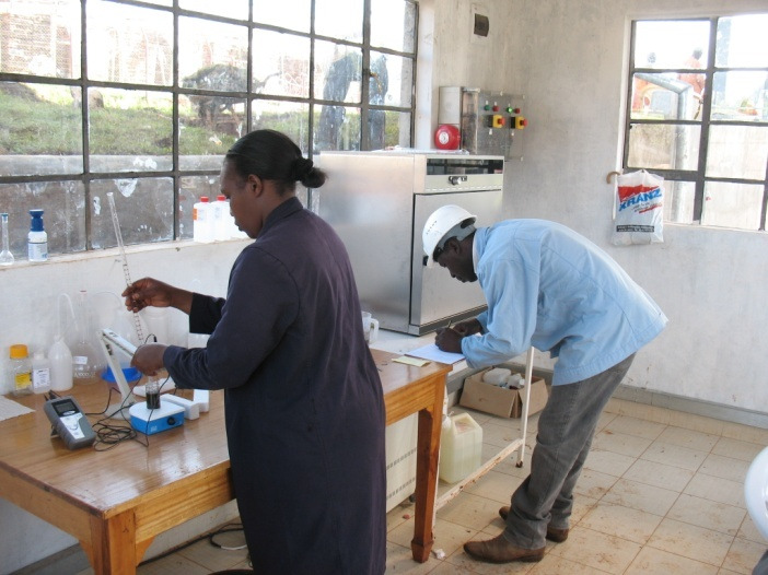 CHP Plant Finlay Ausbildung - Komponente Schulung und Training der verantwortlichen Mitarbeiter (September/Oktober 2013 in Deutschland April/Mai 2014 in Kenia) Unterstützung beim