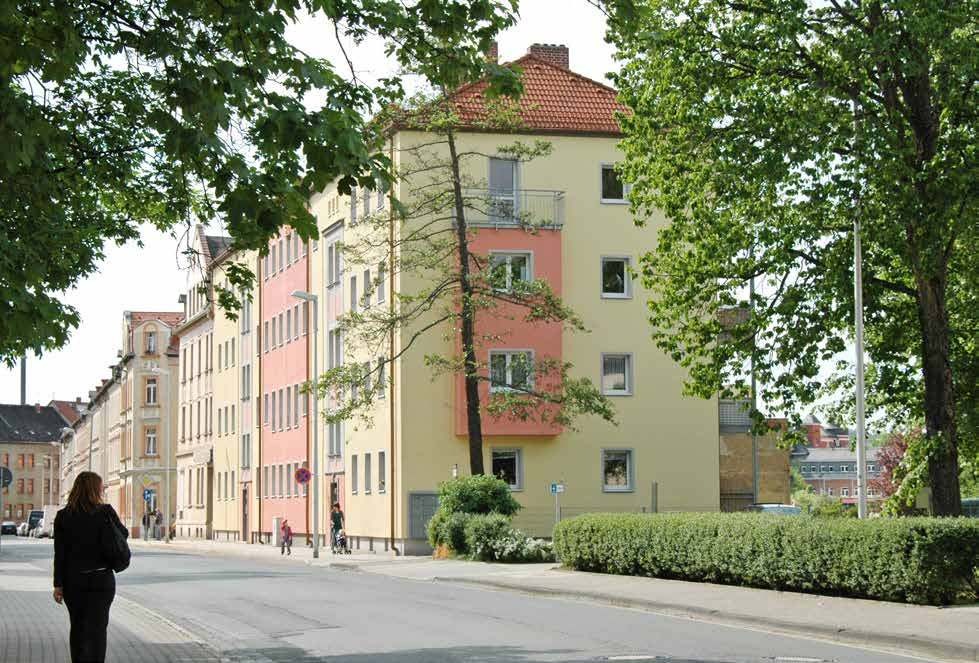 25 Erfurt Jena Gera Weimar Eisenach Gera, Lasurstraße Kaufpreise Kaufpreise in EUR / m 2 Veränderung in % Stadt 2011 2015 HJ1 2016 2011 2016 Erfurt 1.376 1.759 1.808 31,4 % Jena 1.716 2.108 2.
