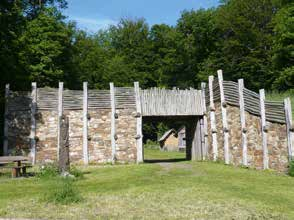 4 HISTORISCHE SPUREN 1.1 Historische Spuren im GießenerLand Das Gebiet des heutigen Landkreises Gießen blickt auf eine bewegte Geschichte zurück.