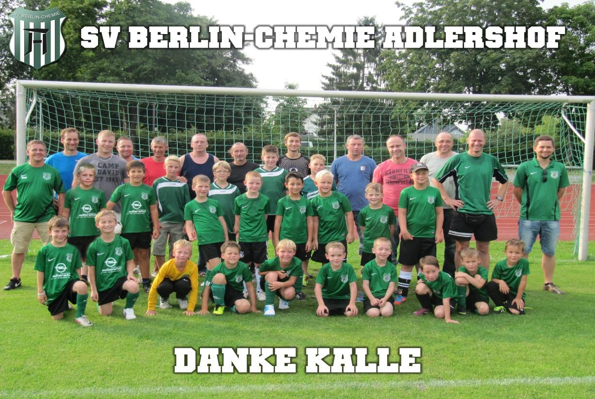 6 An diesem Tage mussten wir auch Kalle Mannigel verabschieden. Nach über 42 Jahre im Verein musste Kalle aus gesundheitlichen Gründen nun das Traineramt der G Junioren ablegen.