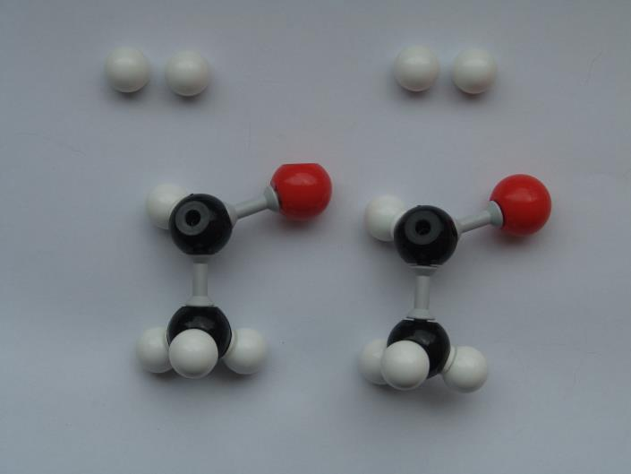 Ethanol-Entstehung durch Gärung Glucose (C 6 H 12 O 6 ) Glucose - 6 H 2x Pyruvat (C 3 H 3 O 2 +O - ) + 3 H