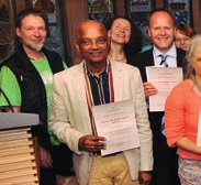 6 Der Einblick Ausgabe Juni 2014 Ehrenamt Upali Amarasinghe erhält Ehrenamtspreis Freiburg.