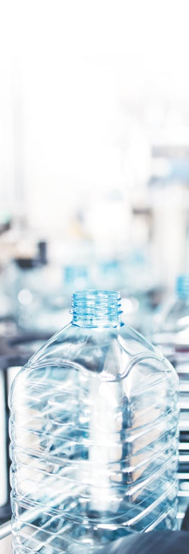 Kunststoffverwertung: rohstofflich, werkstofflich und energetisch. Dank des Pfandsystems werden in Deutschland fast 99 % der pfandpflichtigen PET-Flaschen gesammelt.