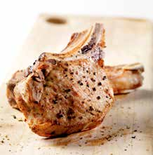 Wir bieten: Fleischteilstücke, sauber auspariert, im küchenfertigen Zuschnitt, einzeln vakuumiert. Schweinefleisch: der Handelsklasse E. Kotelett Rindfleisch: von jungen deutschen Weidemastrindern.