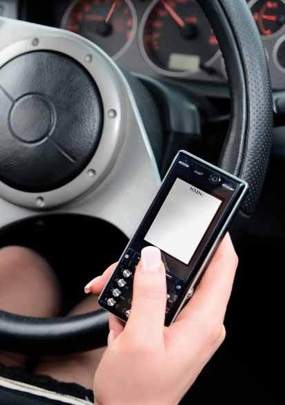 Risikofaktoren bei Fahrzeuglenkern Fehler Hallo ;-) > Telefonieren während des Fahrens, Zerstreutheit > Überhöhte Geschwindigkeit > Überforderung bei unübersichtlichen Kreuzungen > Missachten der