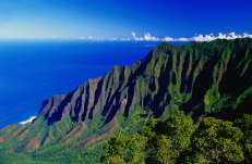 Pure Hawaii Kauai, Natur pur Die berühmte Napali Küste Hanalei Bay Erleben Sie die tropische Garten Insel Kauai Umschlossen vom türkisfarbenen Pazifik liegt die tropische Garten Insel Kauai.