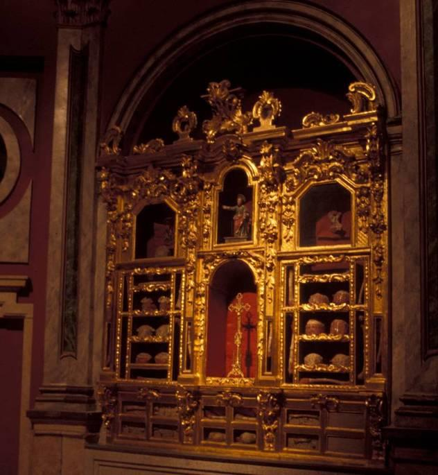 ELEMENTE DER KIRCHE: RELIQUIE Toledo, Jesuitenkirche:
