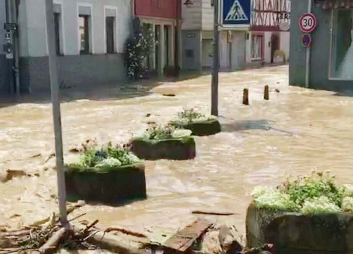 Sommer 2016 Deutschland - Eine Bilanz Sturzfluten in Rheinland-Pfalz