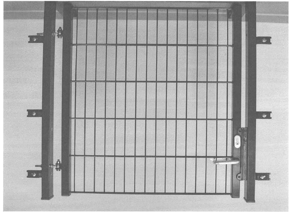 07. April 2014 / HL 340 Basic-Tore mit Doppelstabmattenfüllung Rahmen: Quadratrohre 40 x 40 mm (rechts und links), oben und unten mit Kunststoffkappen verschlossen Füllung: Doppelstabmatte 50 x 200