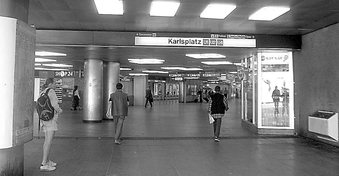 12 Nr. 236, 10. 9. 23. 9. 08 TUN & LASSEN TUN & LASSEN Nr. 236, 10. 9. 23. 9. 08 13 Notschlafstelle ohne Zugangsbeschränkungen Keiner fliegt aus dem KuckucksNest Schauplatz Karlsplatz (1): Die Geschichte der Sabine K.