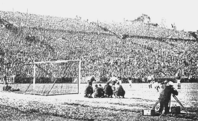 Massensport ab den 1920ern Fußball- Länderspiel