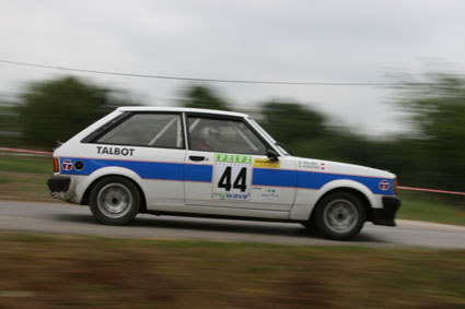 Fahrzeug Der Talbot Sunbeam wurde in den 80ern sehr erfolgreich bei nationalen und internationalen Einsätzen gefahren, unter anderem auch von Dipl. Ing. Georg Fischer und Gabi Husar.